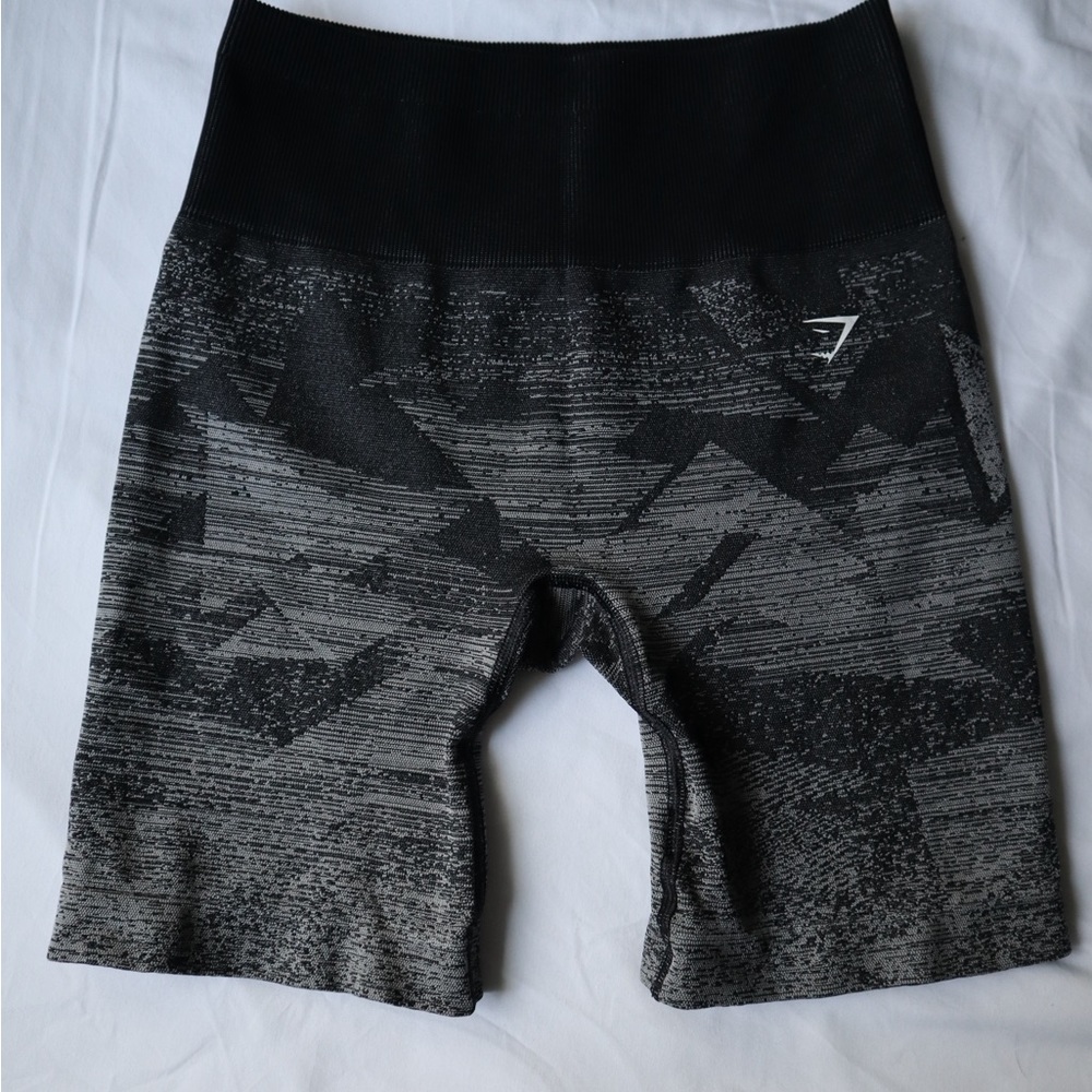 Gymshark Adapt Ombré Seamless Shorts